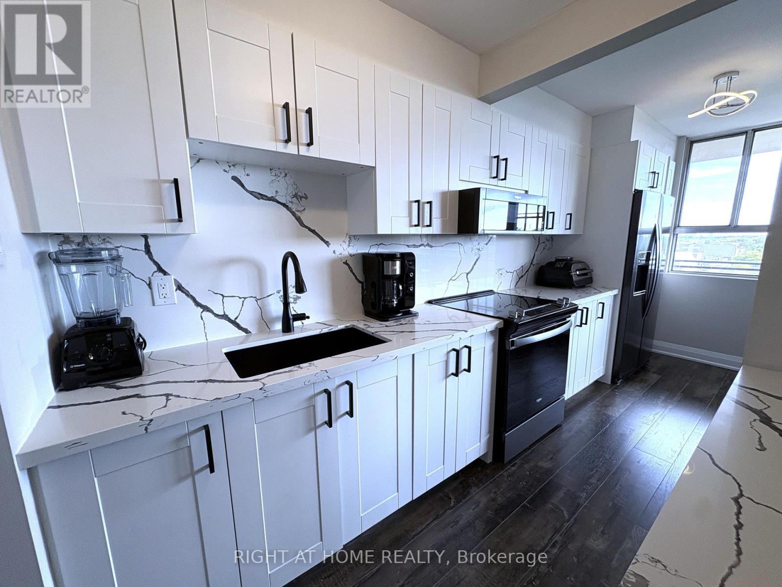 711- 1950 Kennedy Road, Toronto, ON photo 5