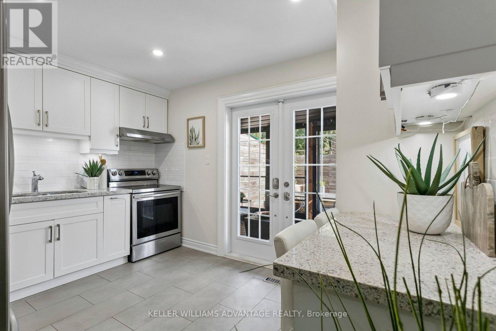 33 Sandstone Lane — photo 12
