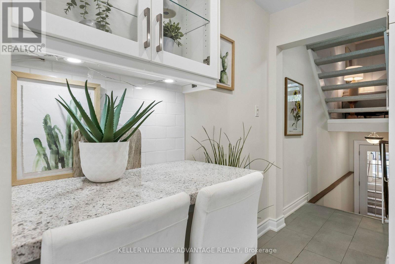 33 Sandstone Lane — photo 17