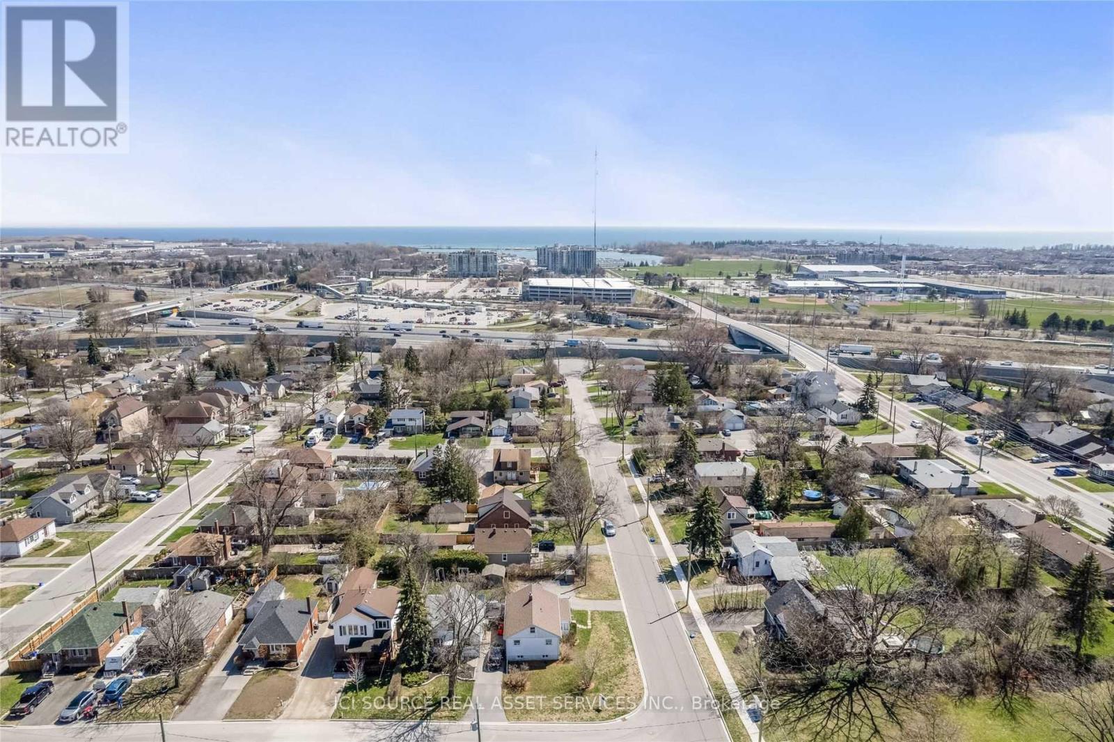 Main Fl- 1015 King Street, Whitby, ON photo 9
