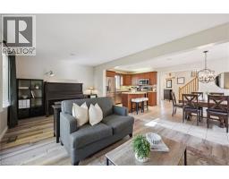 Living room - 70 Inge Court, Kitchener, ON N2K3V7 Photo 12