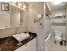25 Overhold Crescent, Richmond Hill, ON L4E0L9 Photo 18