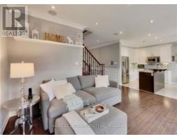 25 Overhold Crescent, Richmond Hill, ON L4E0L9 Photo 7