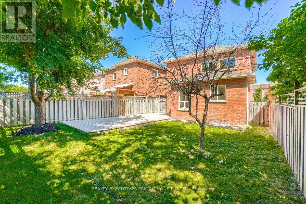 17 Drake Drive, Barrie, ON photo 38