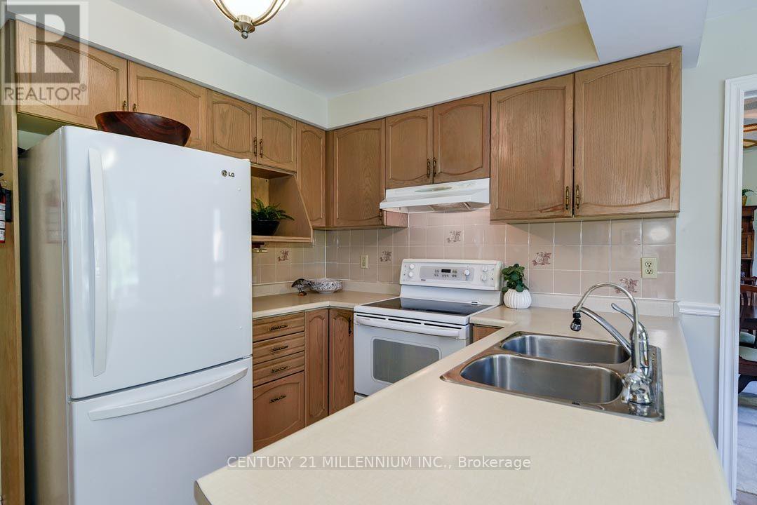 5 SNOWBERRY COURT - 26