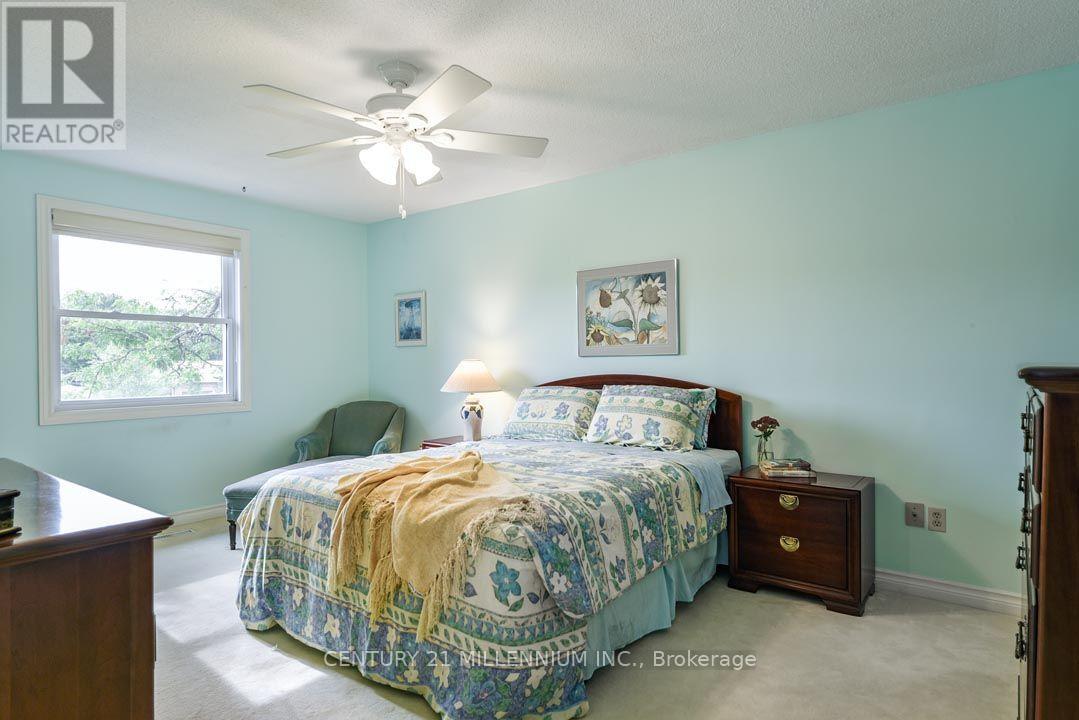 5 SNOWBERRY COURT - 32