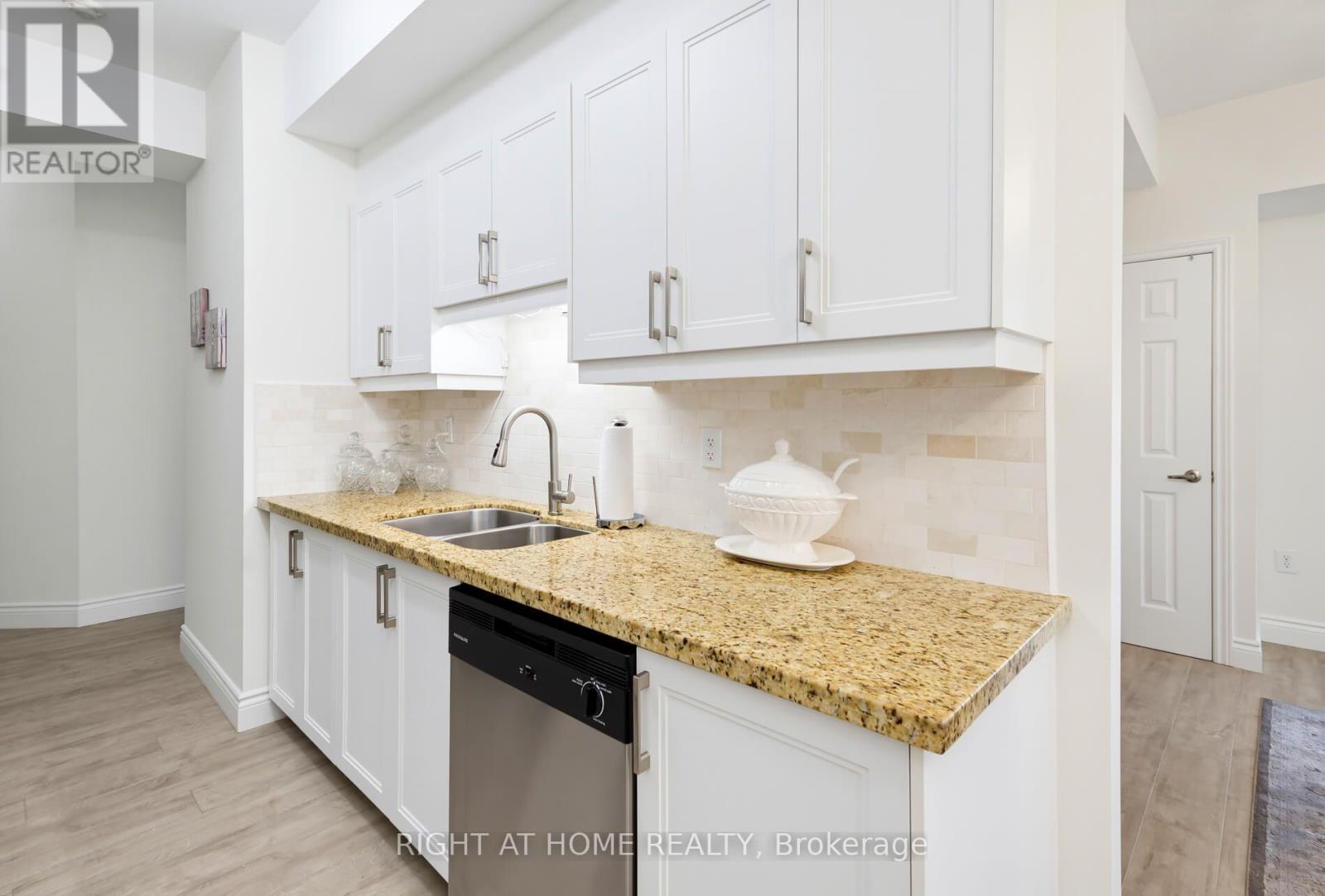 960 BLOOR STREET - Image 6