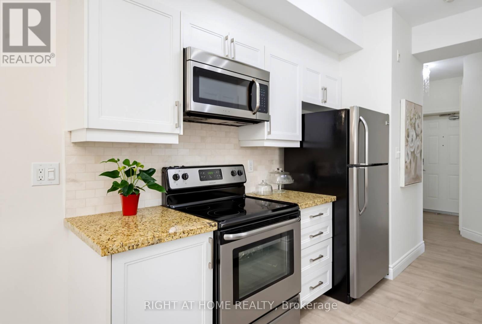 960 BLOOR STREET - Image 8