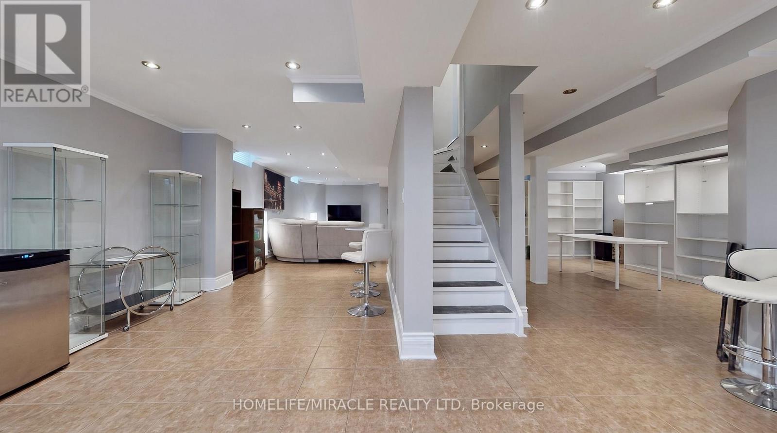 13 Dovaston Gate — photo 23