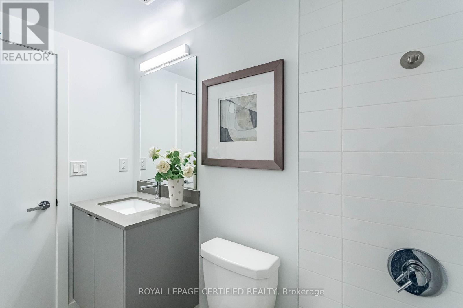 3210 Dakota Common — photo 25