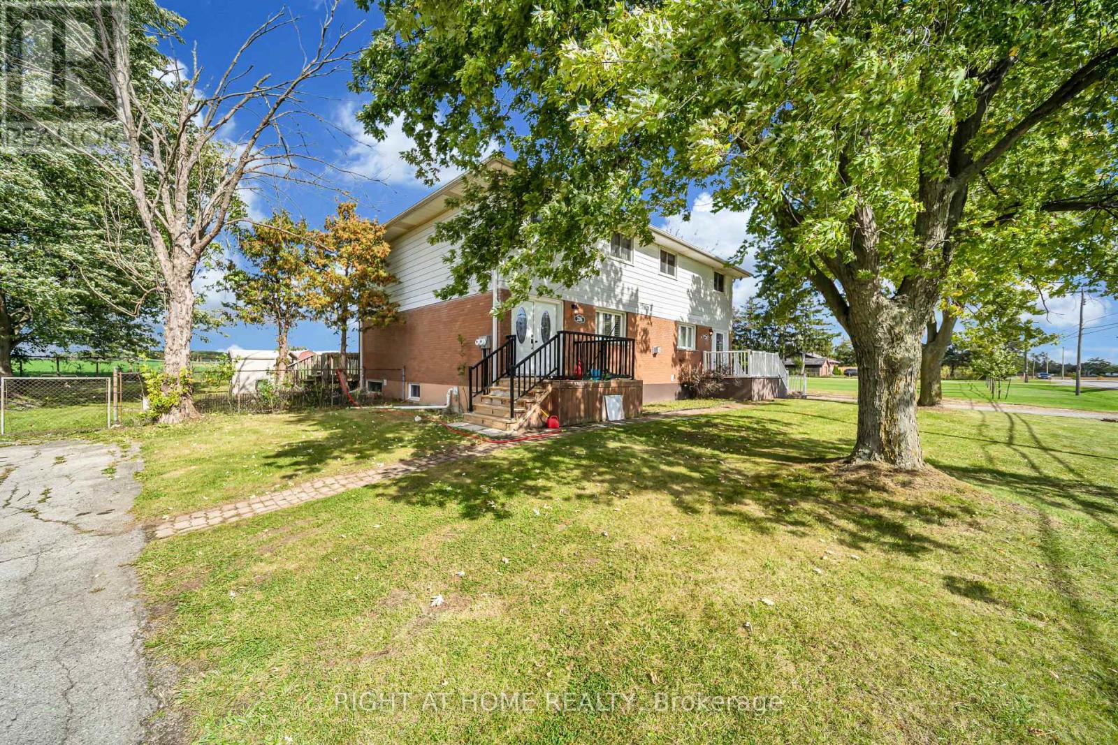 2288 Binbrook Road, Hamilton, ON photo 5