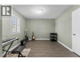 57 Goodman Crescent, St  Catharines, ON L2S3Z5 Photo 37
