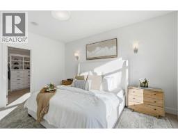 Primary Bedroom - 2227 26 Street Sw, Calgary, AB T3E2A4 Photo 13