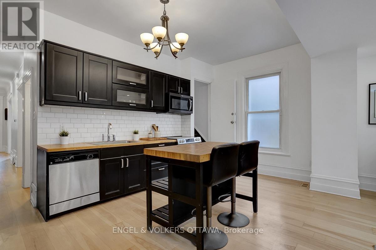 217 Florence Street East — photo 11