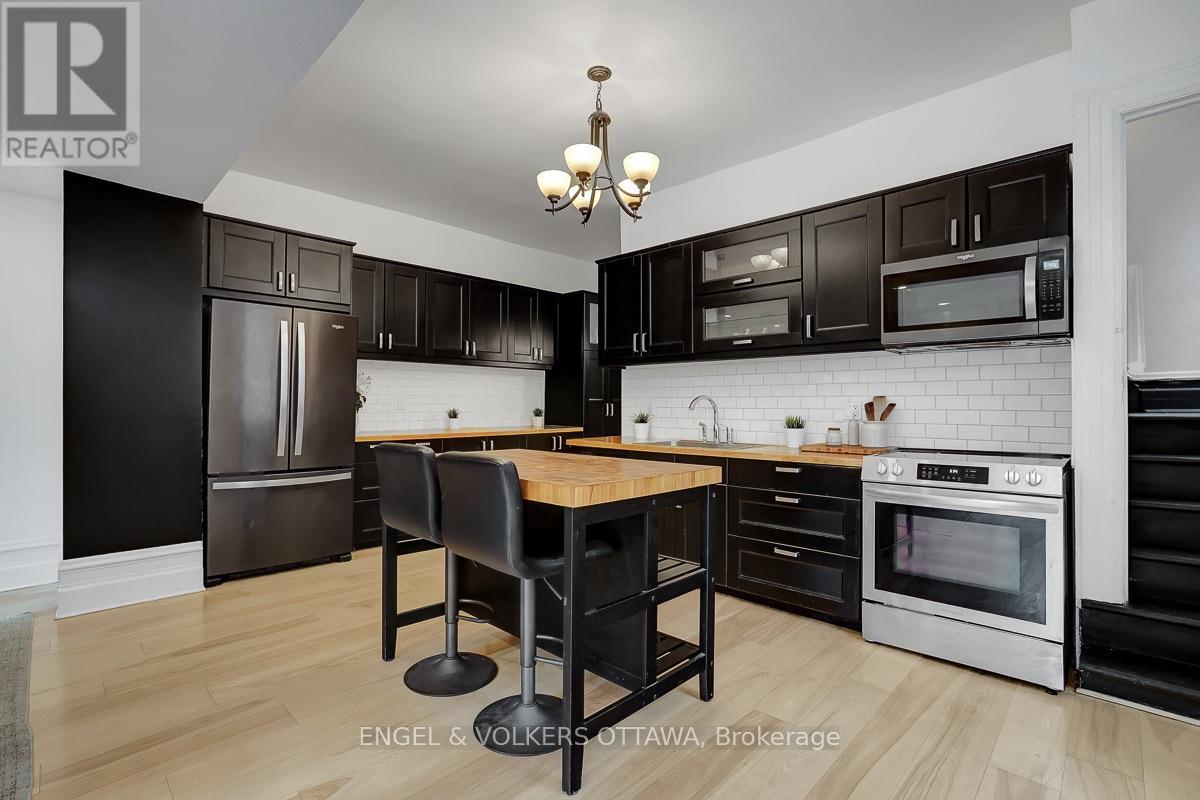 217 Florence Street East — photo 12