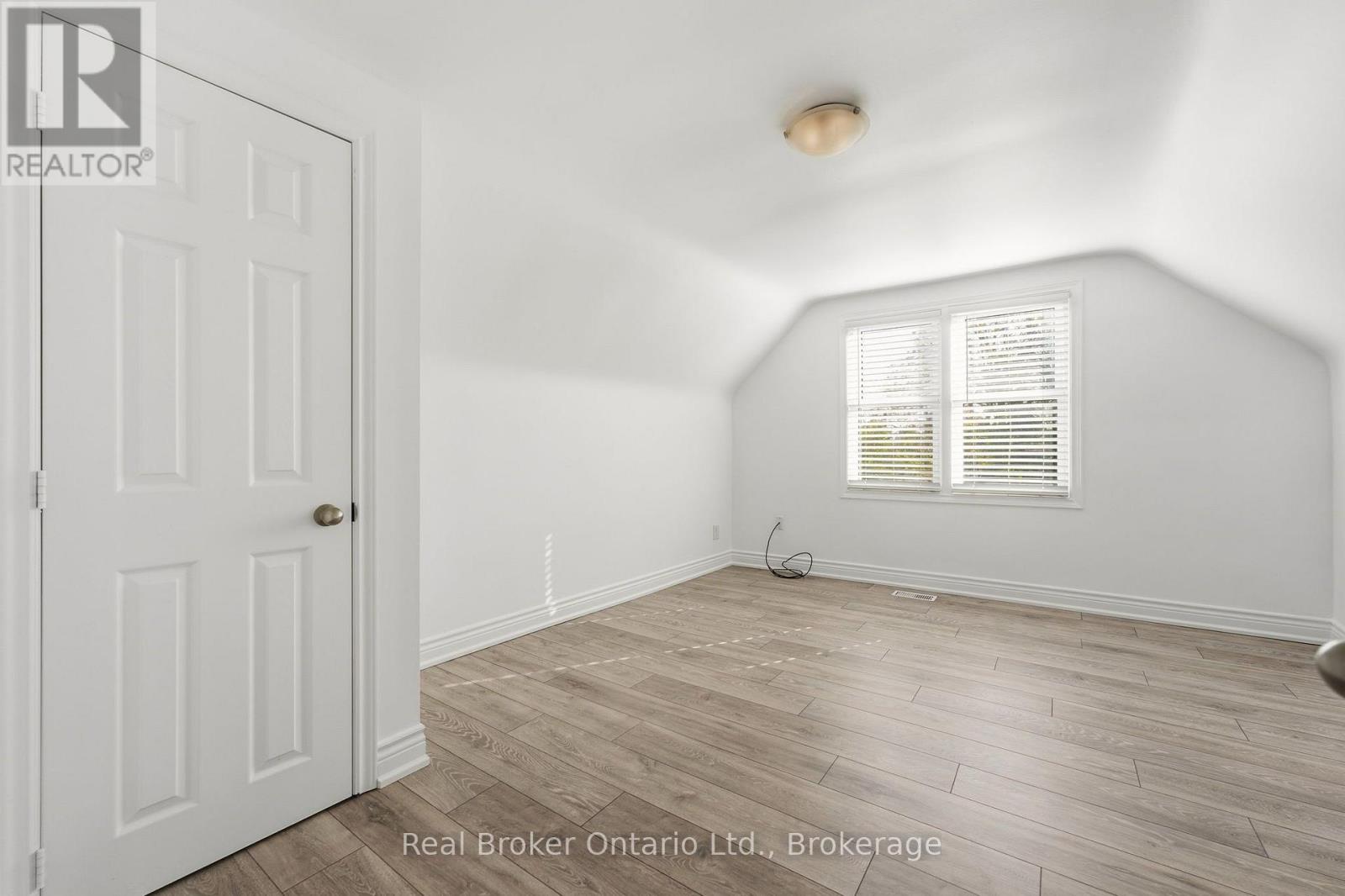 178 East 15th Street — photo 16