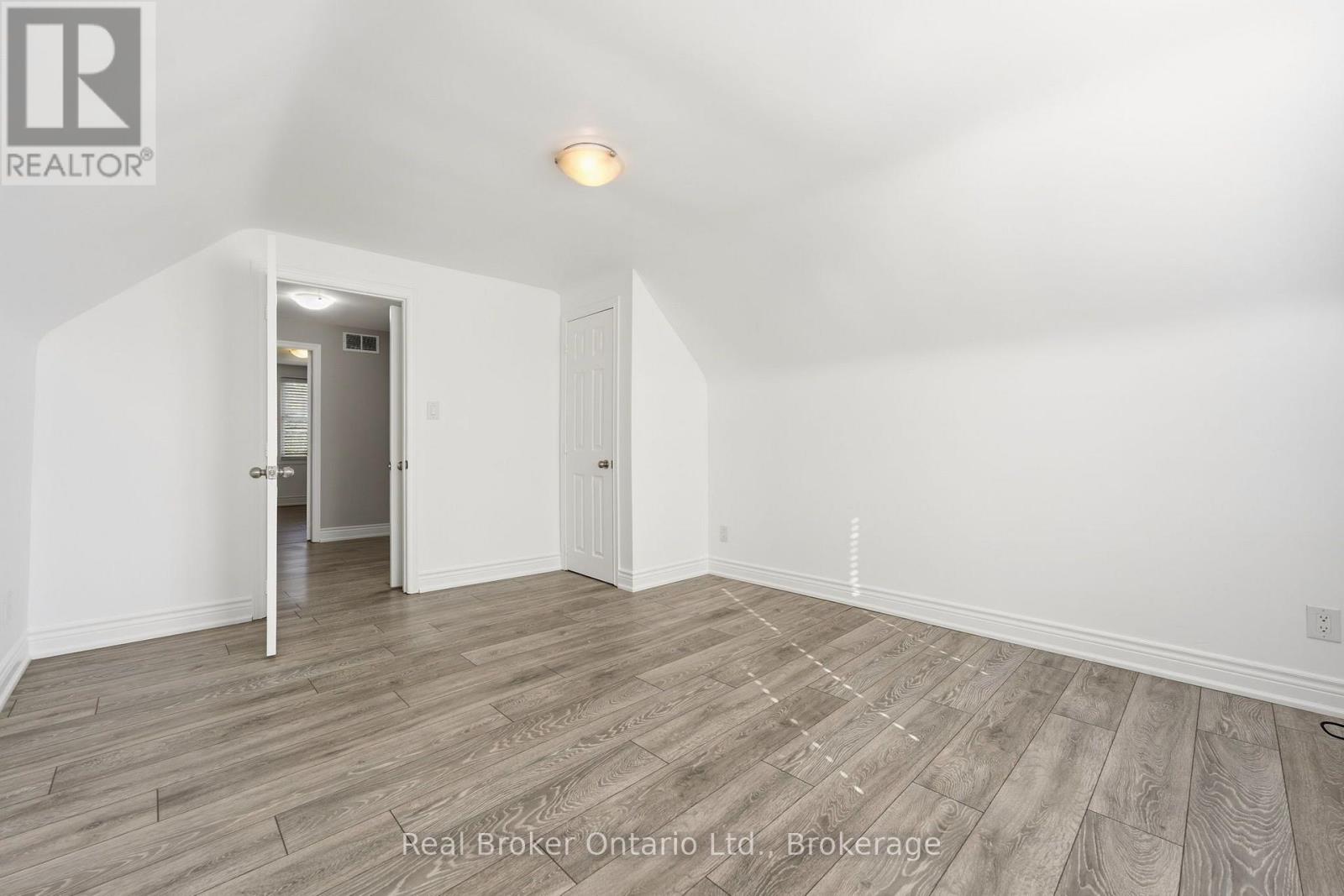 178 East 15th Street — photo 18