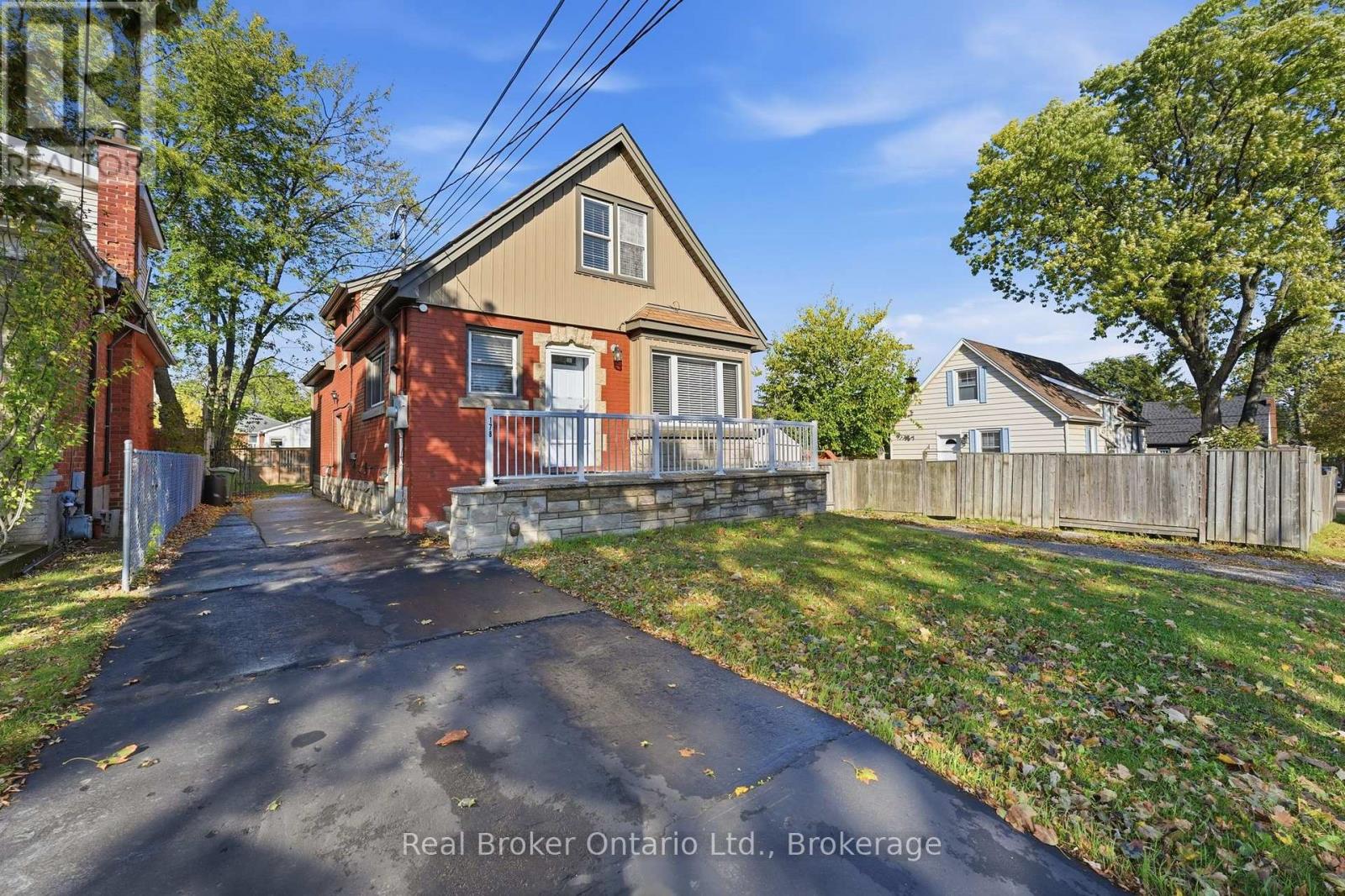 178 East 15th Street — photo 2