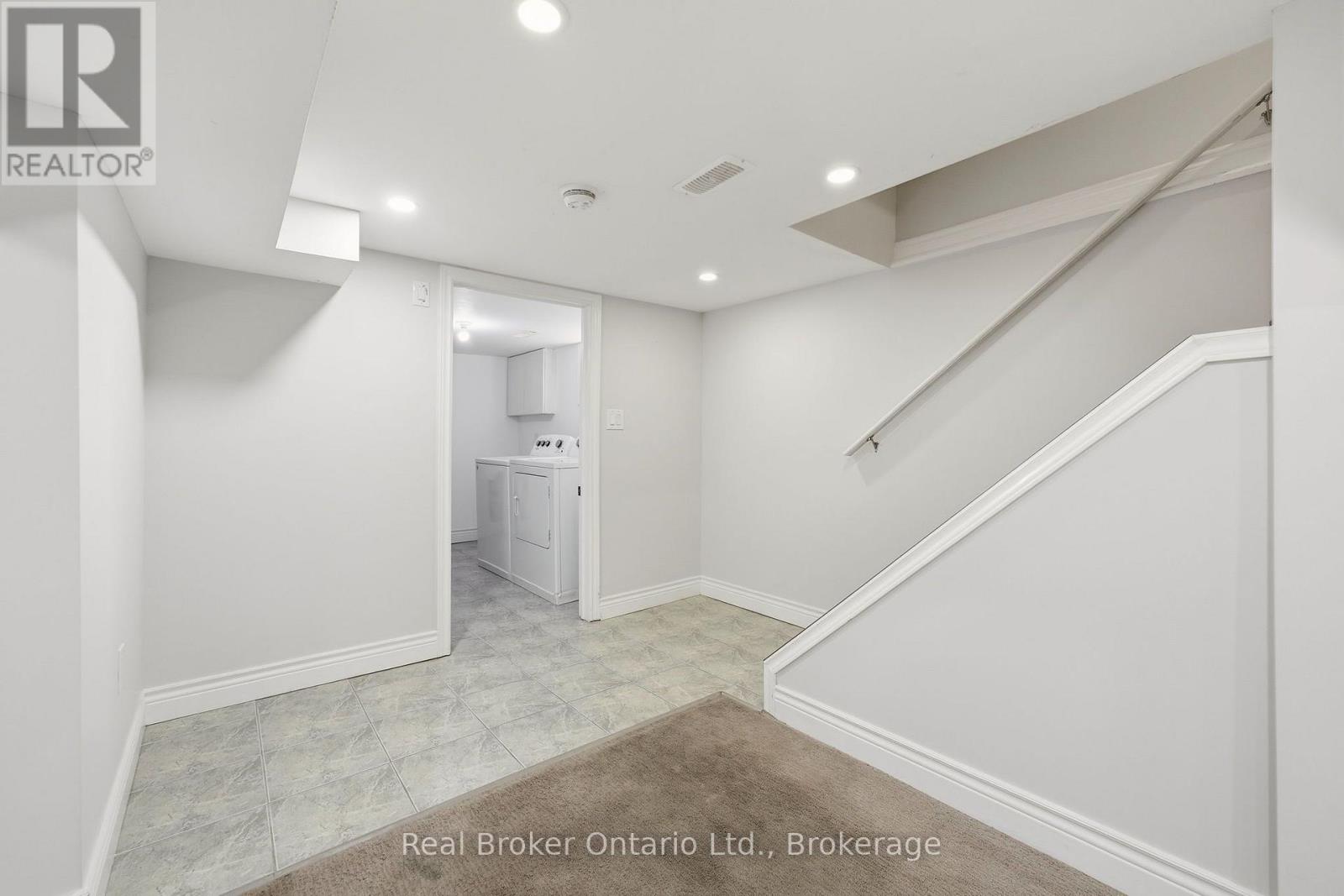 178 East 15th Street — photo 24