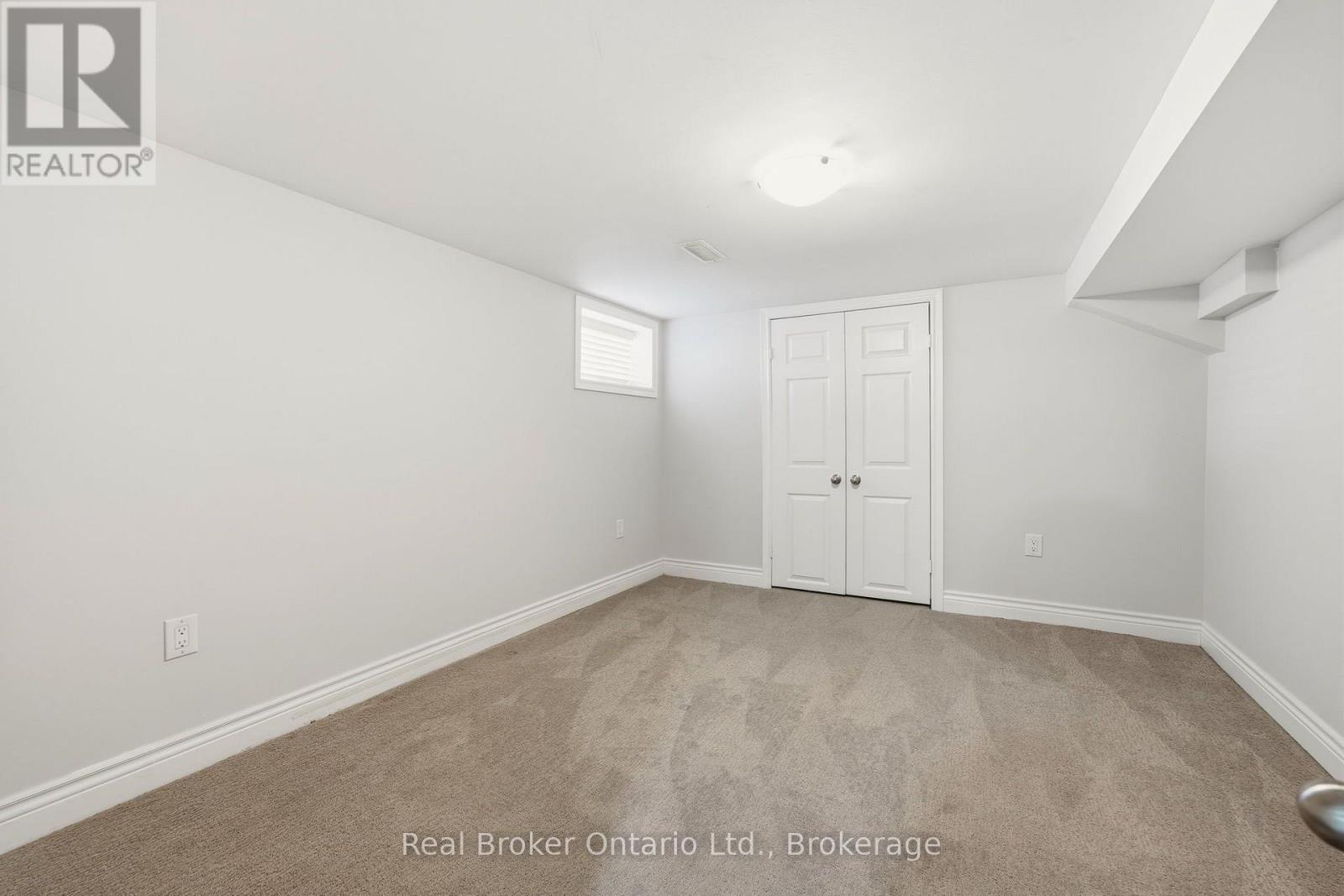 178 East 15th Street — photo 30