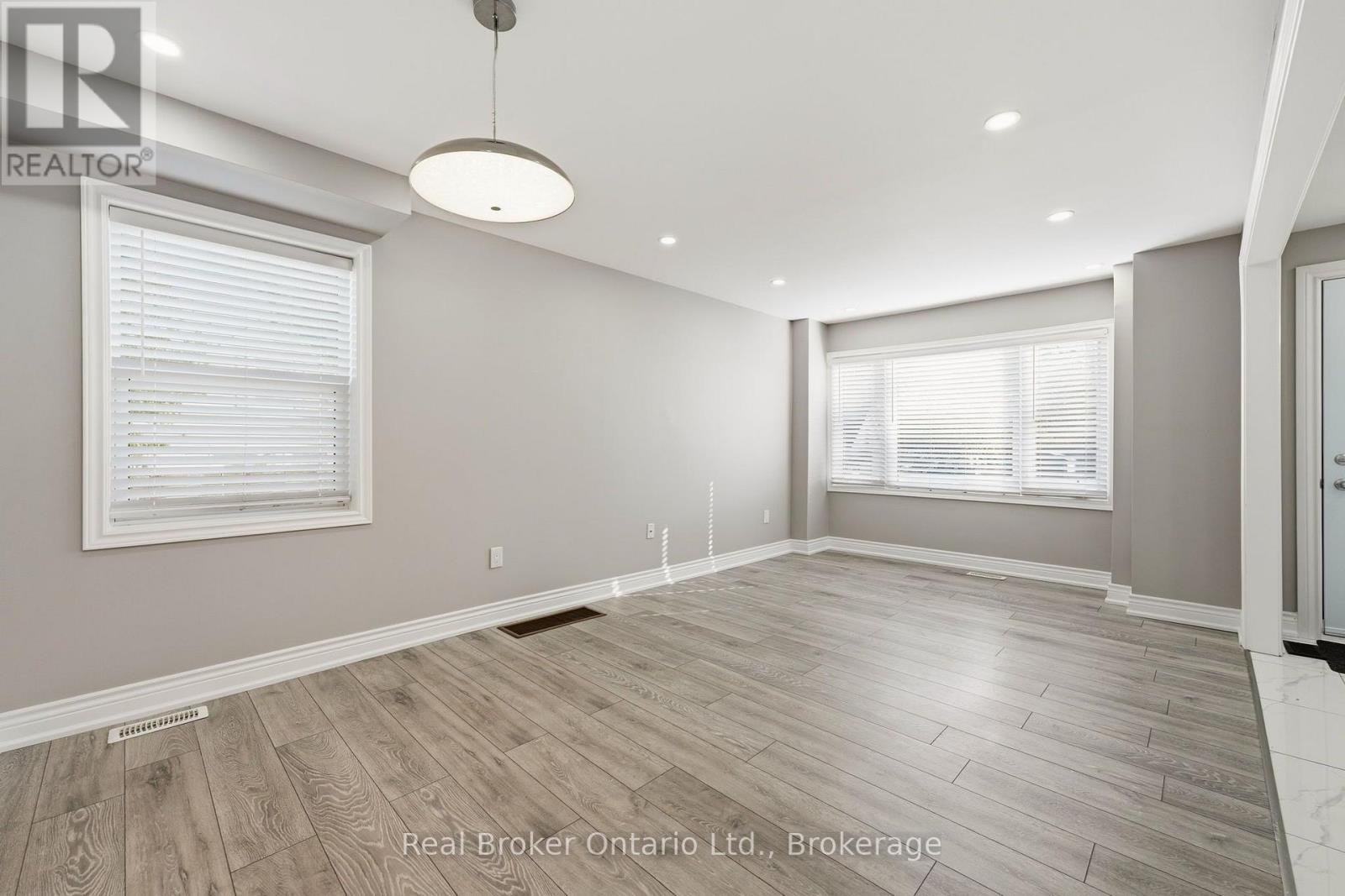 178 East 15th Street — photo 7