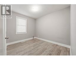 Kitchen - 178 East 15th Street, Hamilton, ON L9A4G1 Photo 10