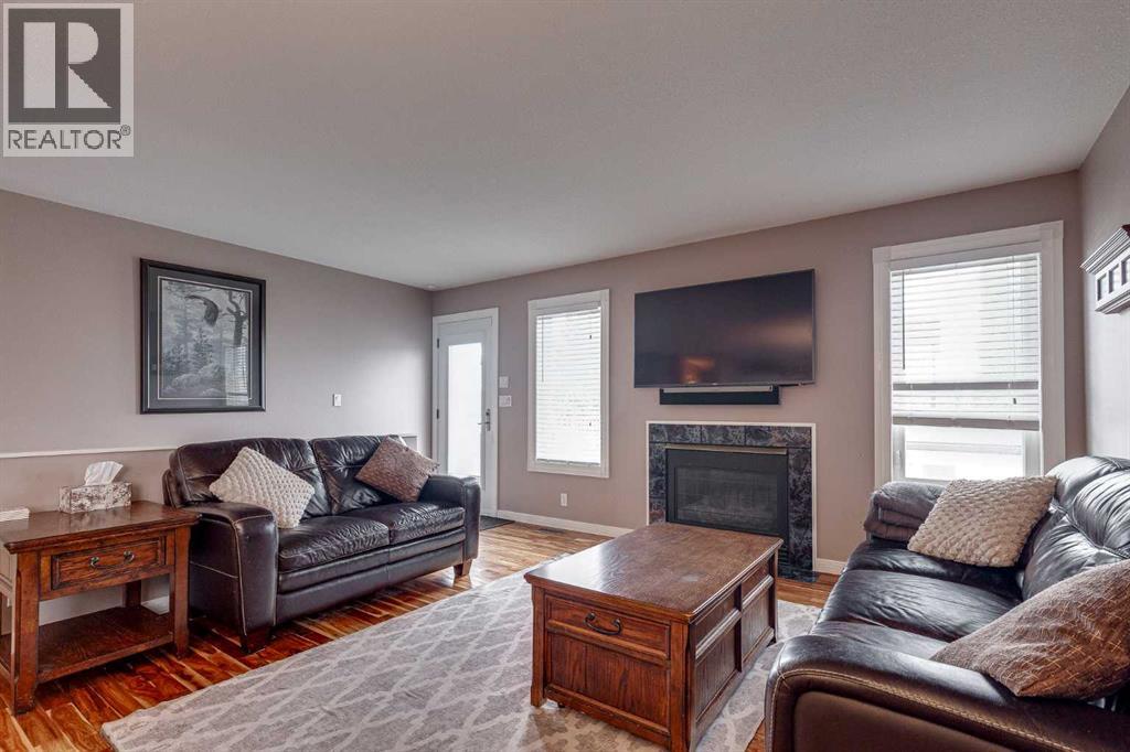 Listing photo – 14 Kingston Drive, Red Deer
