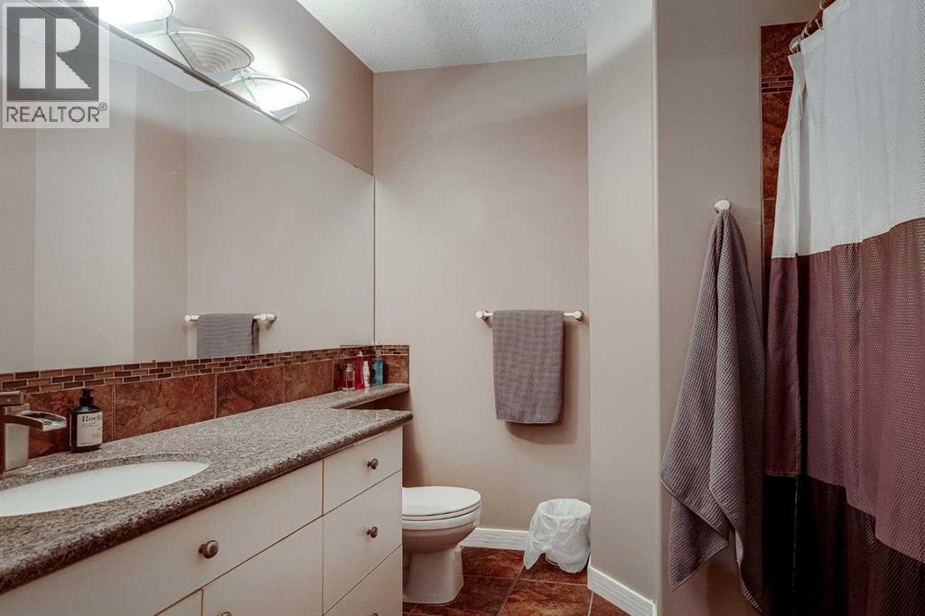 Listing photo – 14 Kingston Drive, Red Deer