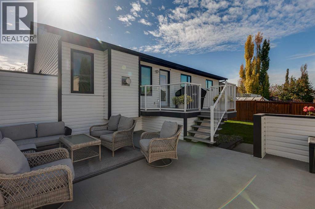 Listing photo – 14 Kingston Drive, Red Deer