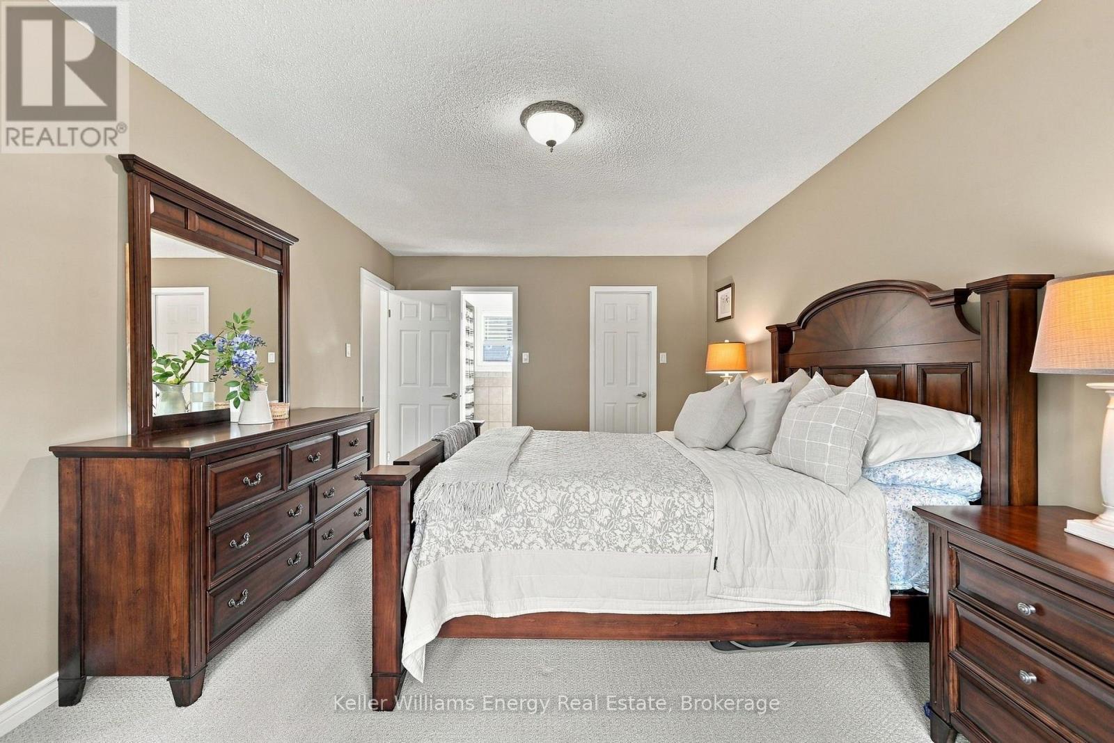250 Glen Hill Drive, Whitby, ON photo 24