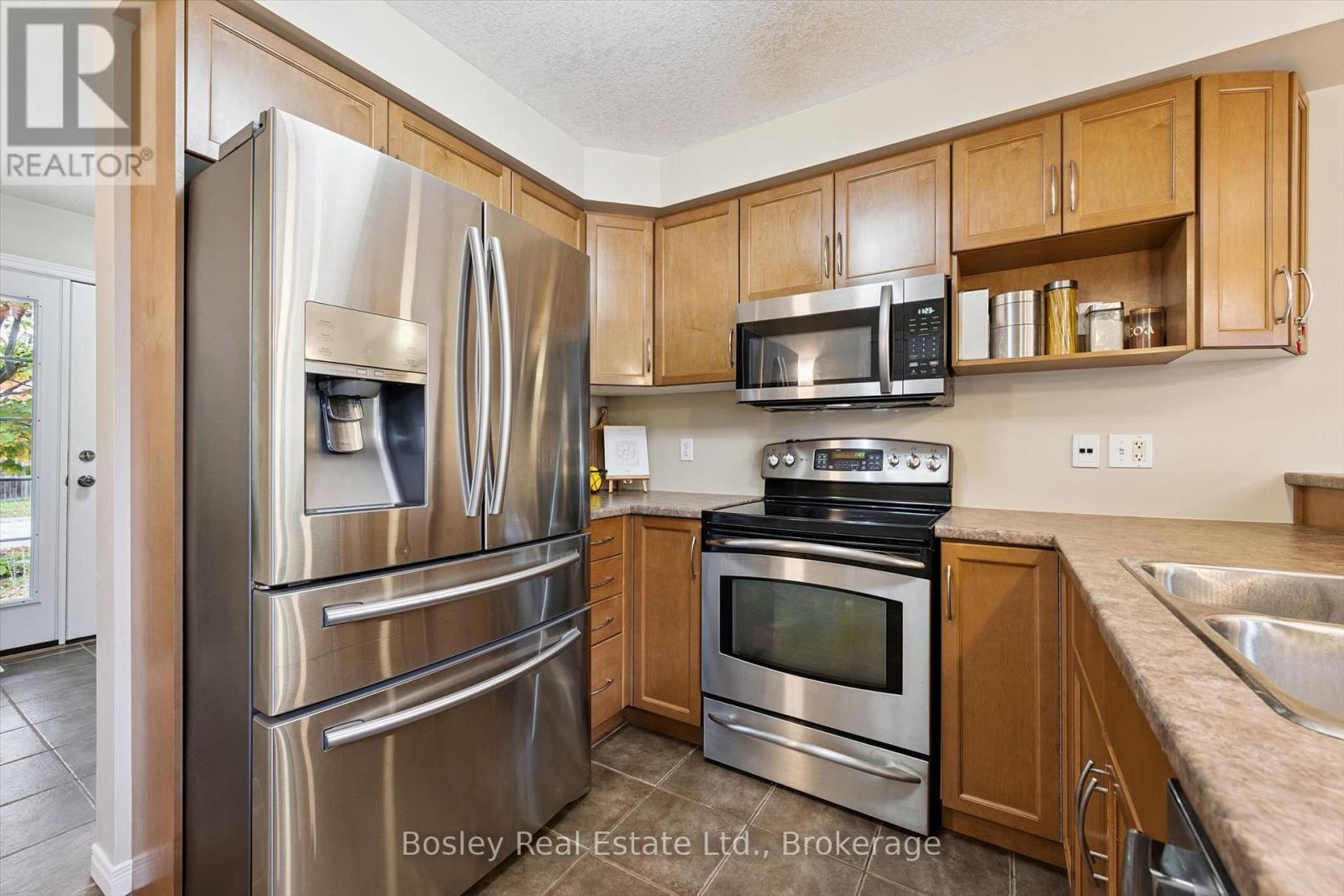8 Walker Way — photo 12