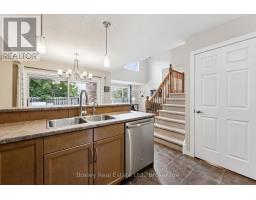8 Walker Way, Guelph, ON N1L1T7 Photo 14