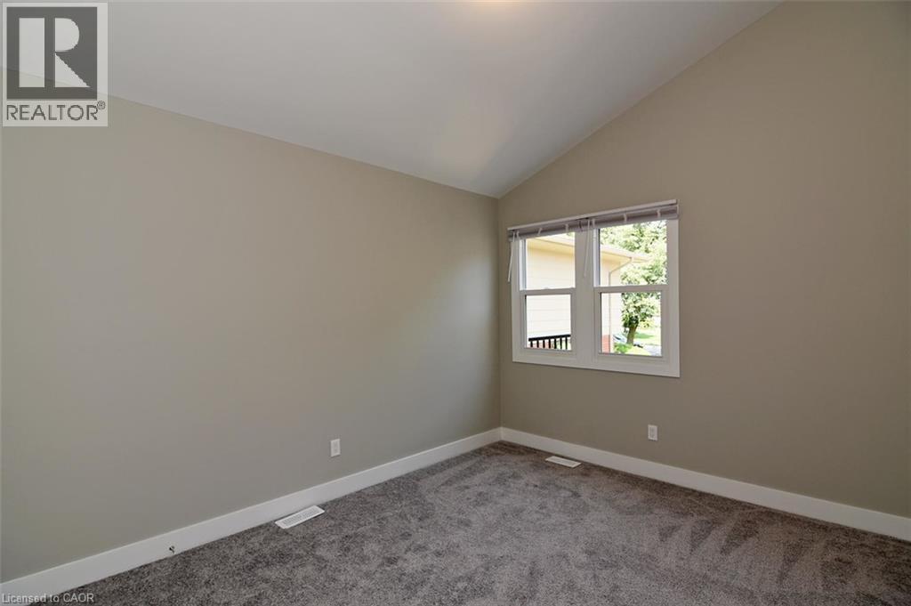 5 bedroom Multi-family interior view, 1 SOUTHWOOD Crescent, London, Ontario