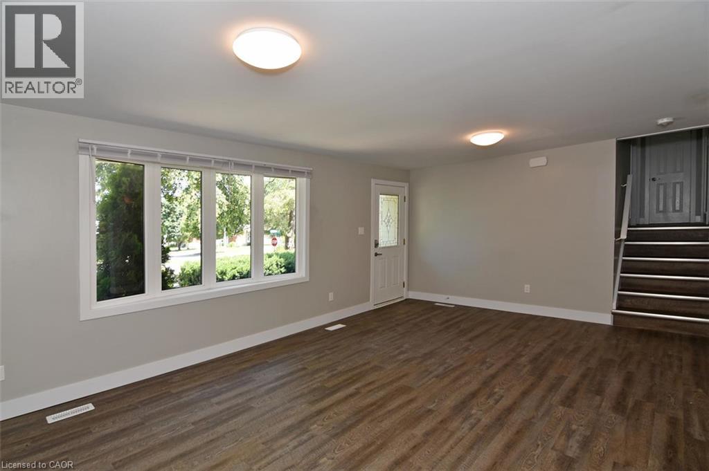 5 bedroom Multi-family interior view, 1 SOUTHWOOD Crescent, London, Ontario
