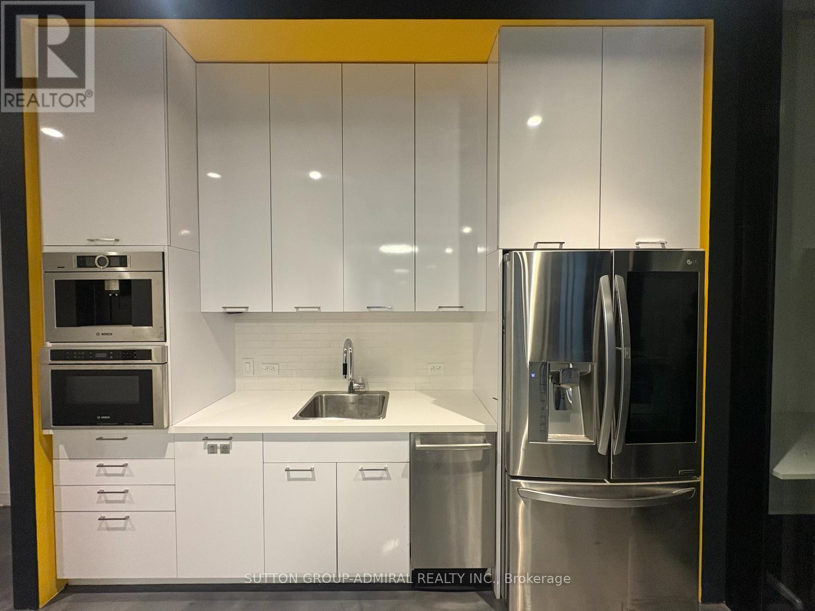 4789 Yonge Street — photo 15