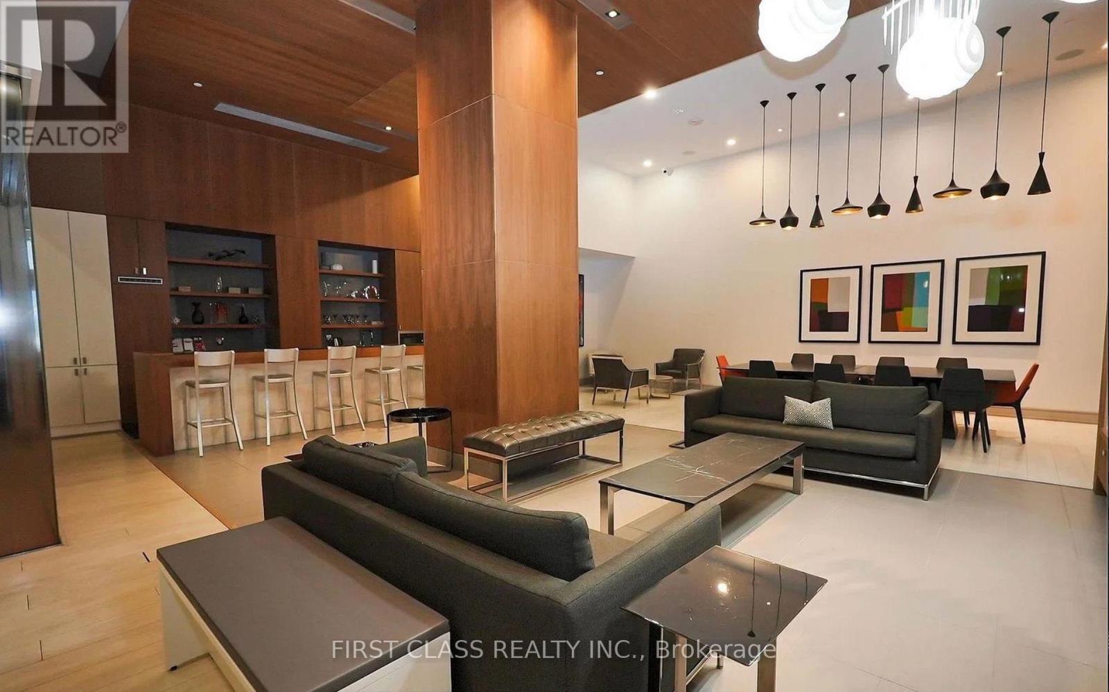 295 Adelaide Street West — photo 11
