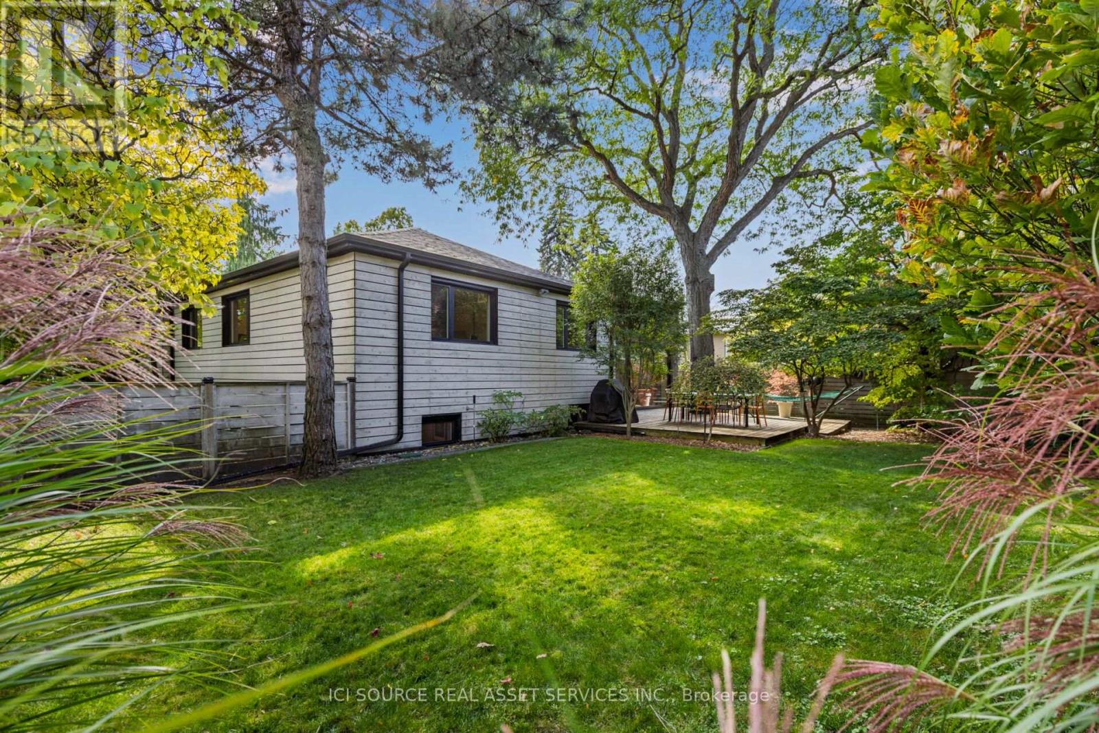 10 Red Oaks Crescent, Toronto, ON photo 37