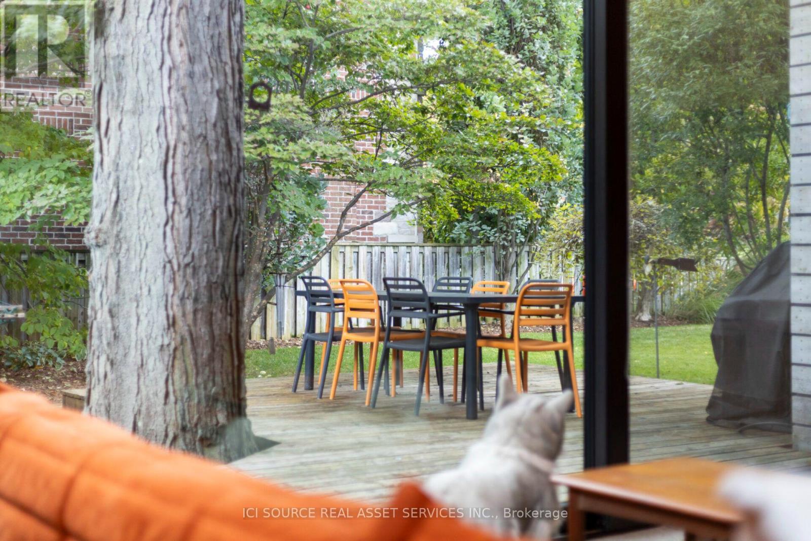 10 Red Oaks Crescent, Toronto, ON photo 39