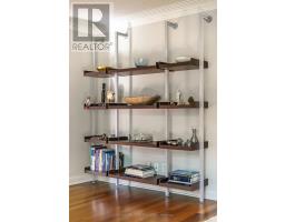 Bathroom - 10 Red Oaks Crescent, Toronto, ON M4G1A5 Photo 10