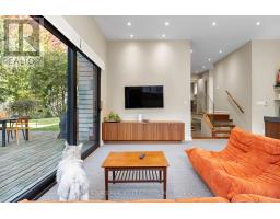 10 Red Oaks Crescent, Toronto, ON M4G1A5 Photo 18
