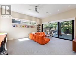 10 Red Oaks Crescent, Toronto, ON M4G1A5 Photo 19