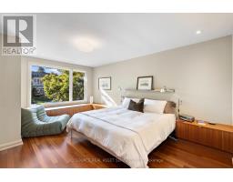 10 Red Oaks Crescent, Toronto, ON M4G1A5 Photo 21