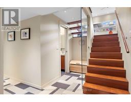 10 Red Oaks Crescent, Toronto, ON M4G1A5 Photo 29