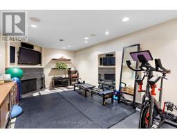 10 Red Oaks Crescent, Toronto, ON M4G1A5 Photo 33