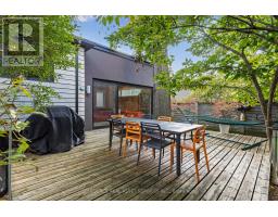 10 Red Oaks Crescent, Toronto, ON M4G1A5 Photo 38