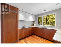 Primary Bedroom - 10 Red Oaks Crescent, Toronto, ON M4G1A5 Photo 6