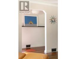 Bedroom 2 - 10 Red Oaks Crescent, Toronto, ON M4G1A5 Photo 7