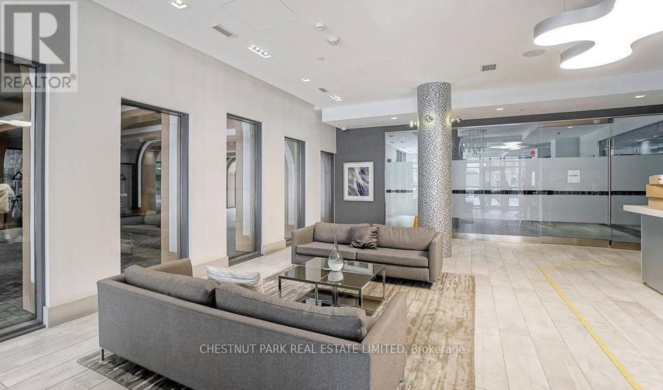 701- 525 Adelaide Street West, Toronto, ON photo 3