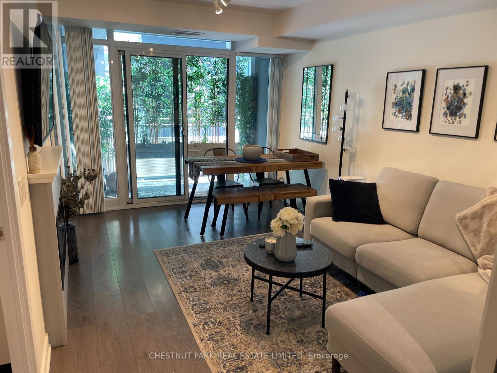 701- 525 Adelaide Street West, Toronto, ON photo 5