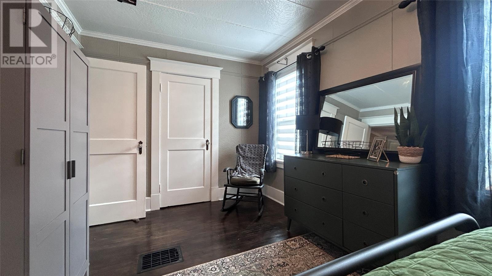 21 Riverview Road - 18